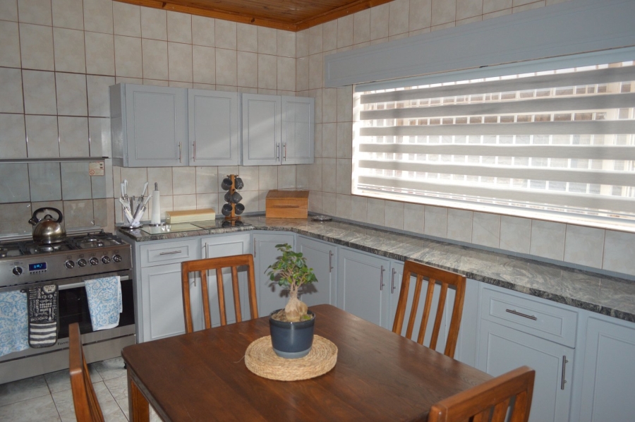 4 Bedroom Property for Sale in Flimieda North West